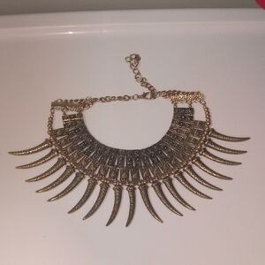 Elegant Gold and Black Statement Necklace
